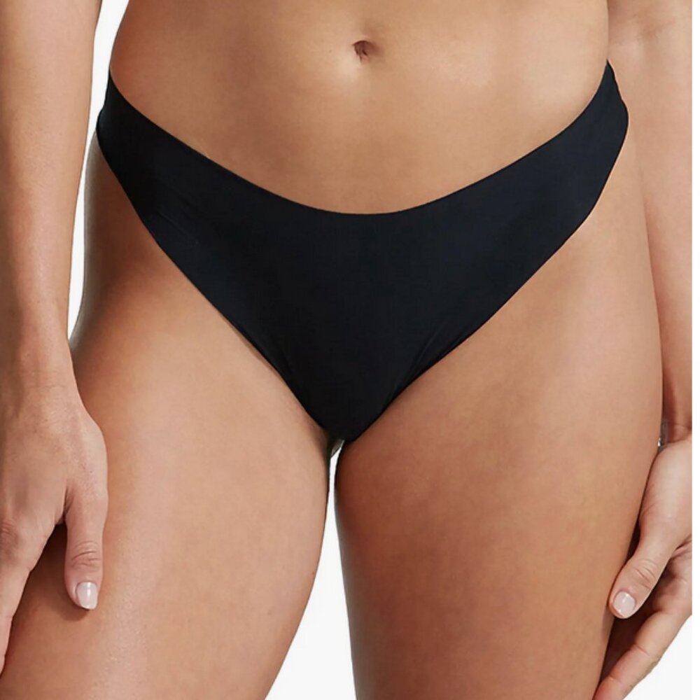 NWT Commando Butter Thong, black, medium